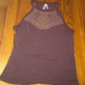Halter tank with pattern